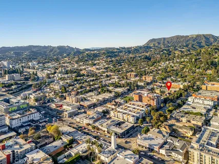 $5,300,000 | 1825 North Gramercy Place, Los Angeles, CA 90028