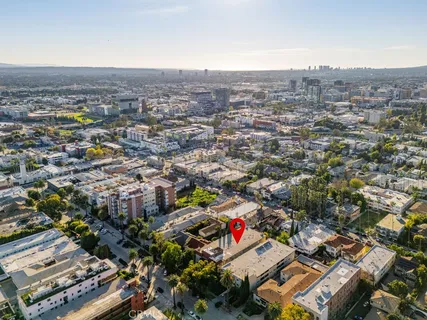 $5,300,000 | 1825 North Gramercy Place, Los Angeles, CA 90028
