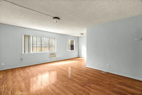 $5,300,000 | 1825 North Gramercy Place, Los Angeles, CA 90028