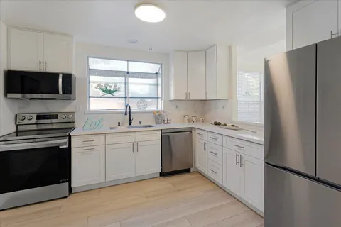 $1,480,000 | 4173 El Camino Real, Unit 11, Palo Alto, CA 94306