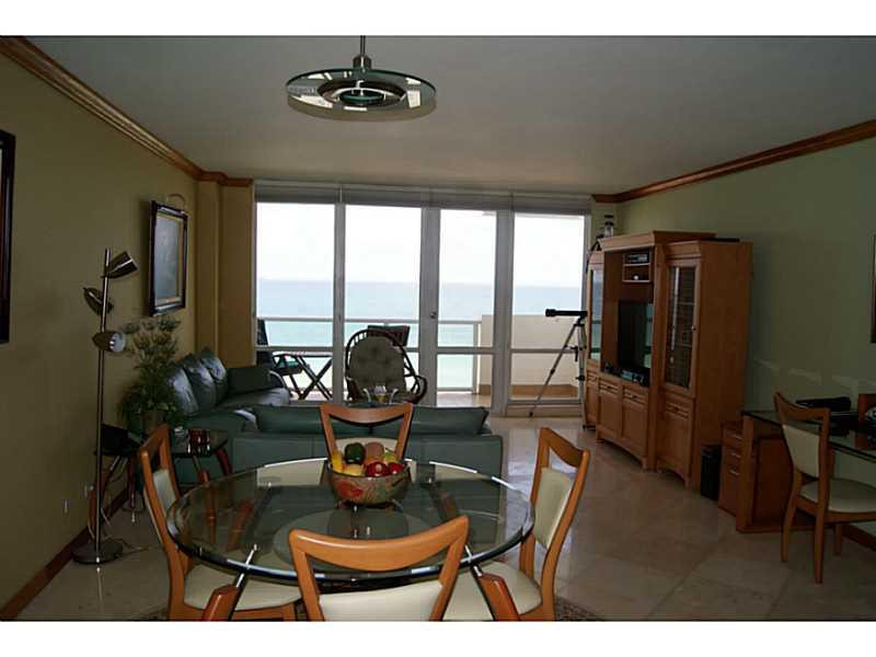 5601 Collins Avenue, Unit 1007 Miami Beach, FL 33140 - Photo 7 of 19 Exterior Front