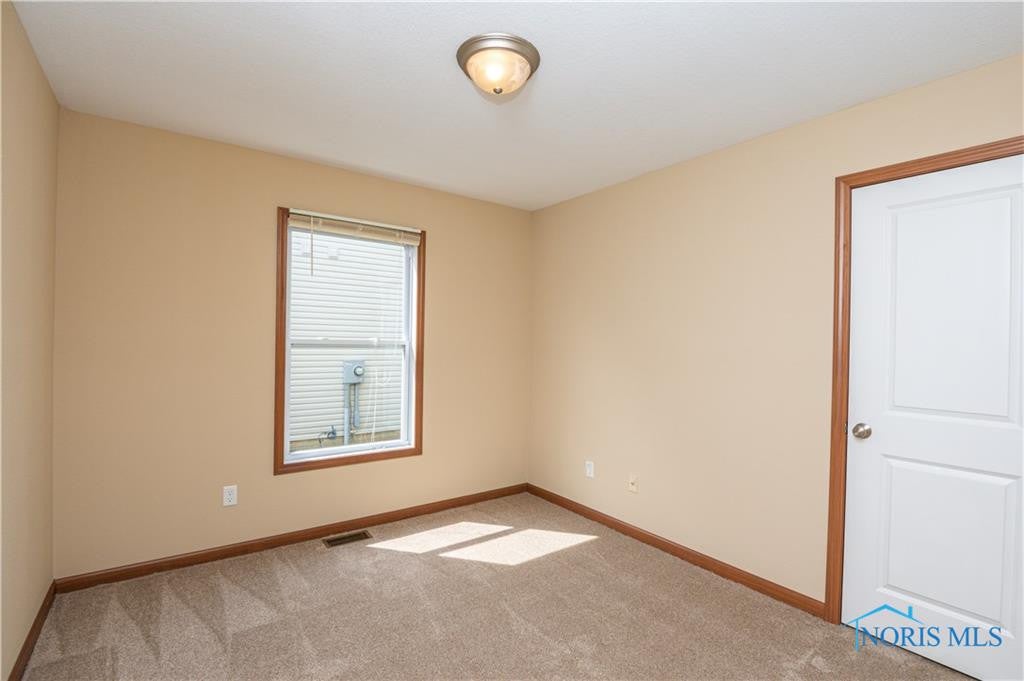 2141 Oakside Road Toledo, OH 43615 - Photo 15 of 33 Gallery Image 15