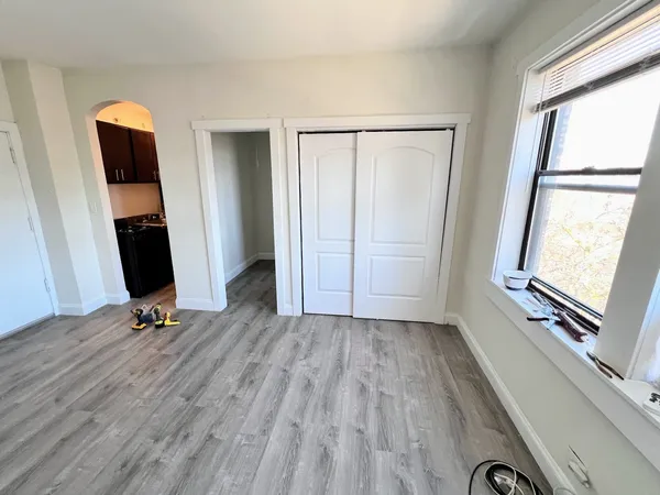 $1,450 | 839 West Sheridan Road, Unit 205, Chicago, IL 60613