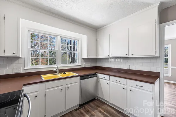 $2,200 | 2916 Braewood Place, Charlotte, NC 28226