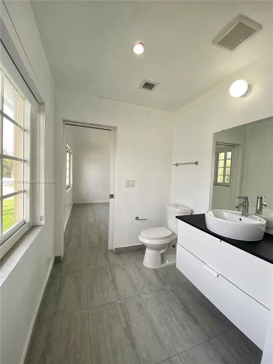 1201 South Biscayne Point Road Miami Beach, FL 33141 - Photo 32 of 62