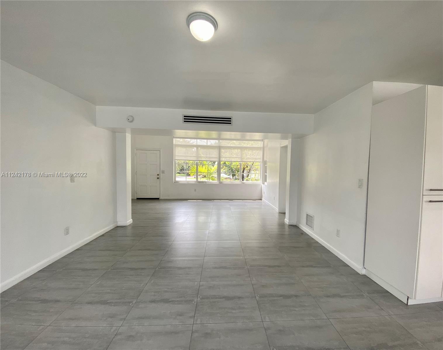 1201 South Biscayne Point Road Miami Beach, FL 33141 - Photo 10 of 62