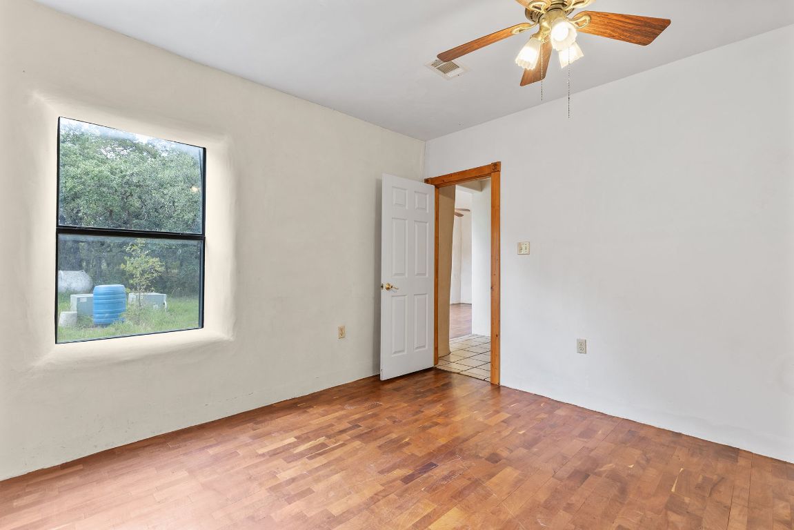 1400 Cobb Creek Road Georgetown, TX 78633 - Photo 21 of 38 an empty room with a window