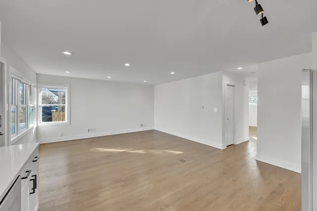 $364,990 | 7746 South Kolmar Avenue, Chicago, IL 60652