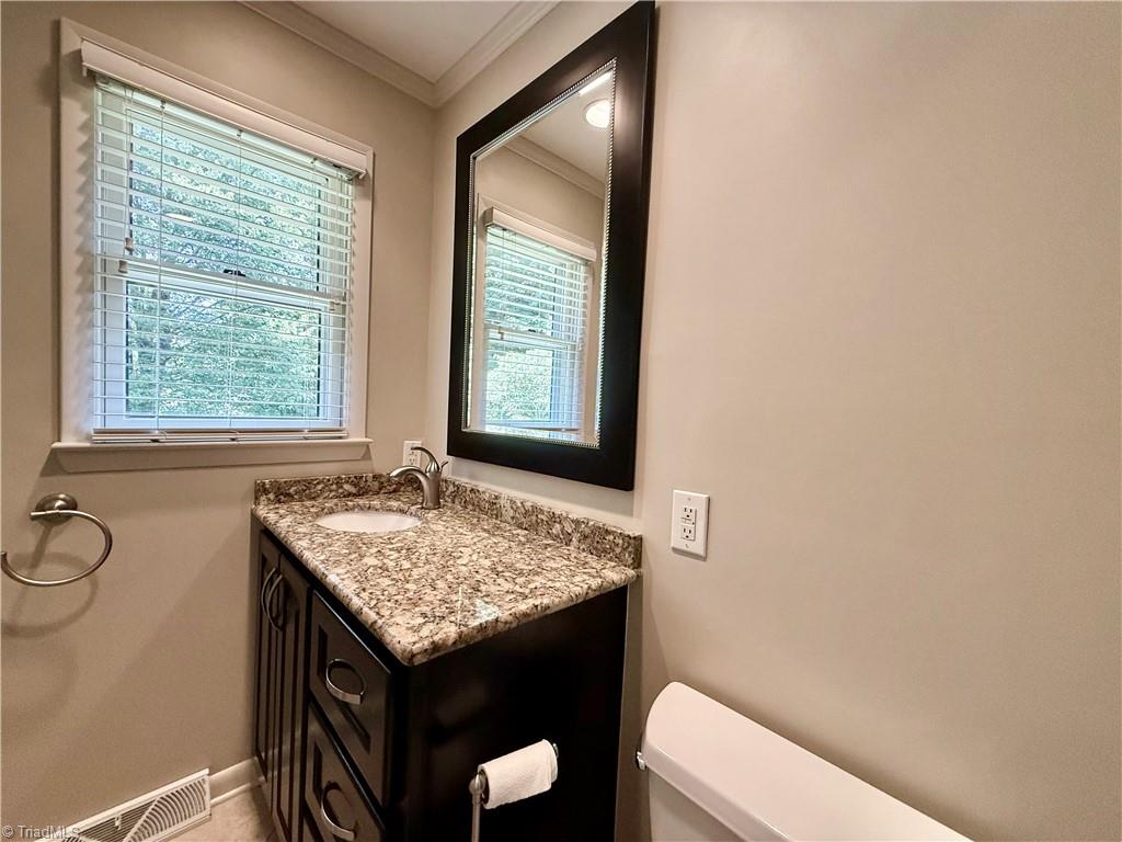 111 Ridgewood Drive Lexington, NC 27292 - Photo 21 of 32