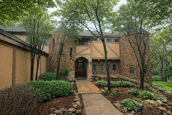 $839,000 | 2715 Park Drive, St. Cloud, MN 56303