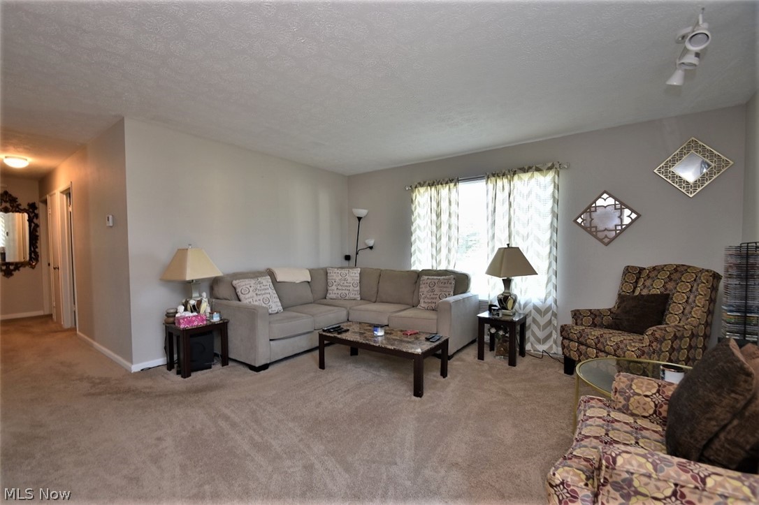 5978 Randy Road Bedford Heights, OH 44146 - Photo 6 of 23