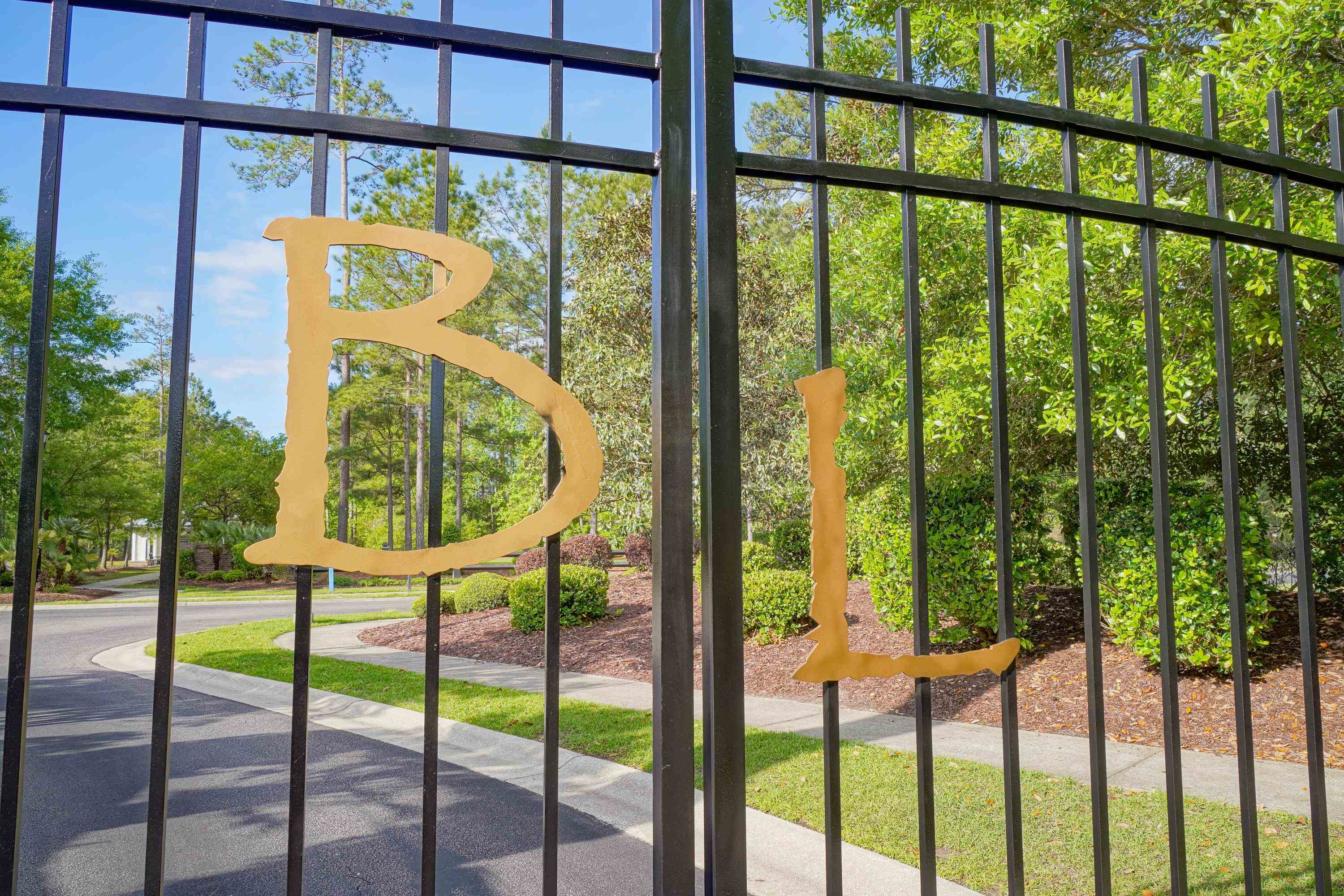 625 Whispering Pines Court Murrells Inlet, SC 29576 - Photo 32 of 35