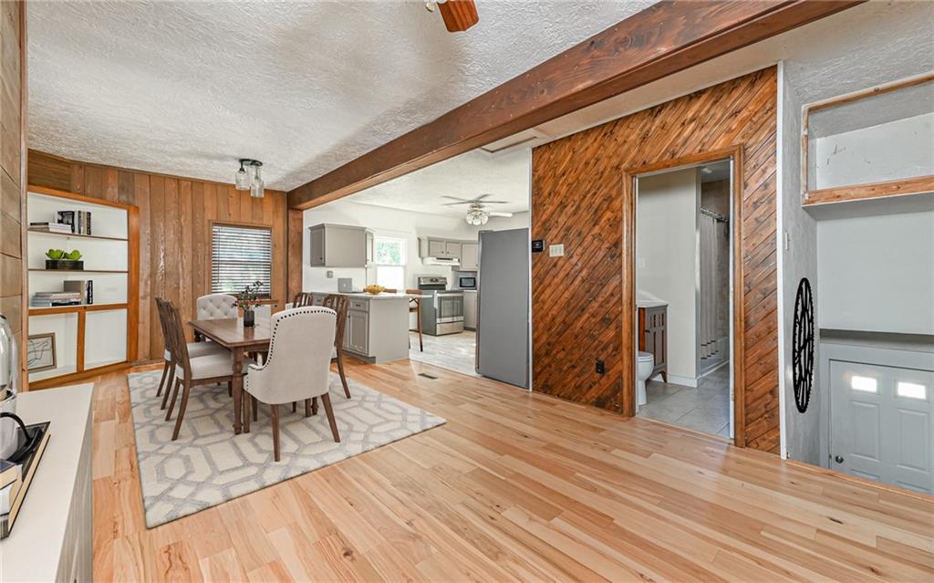 917 Geyer Road Pittsburgh, PA 15209 - Photo 3 of 25 Gallery Image 3