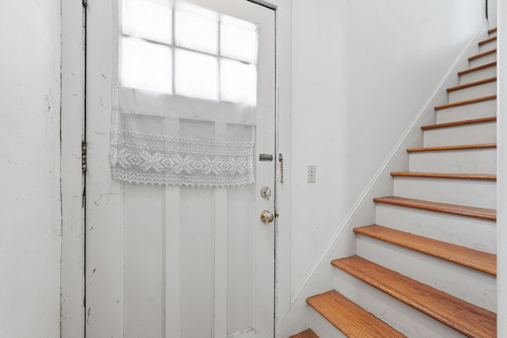 17-19 Howes Street Springfield, MA 01118 - Photo 14 of 42