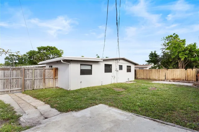 $475,000 | 1410 Northwest 42nd Street, Fort Lauderdale, FL 33309