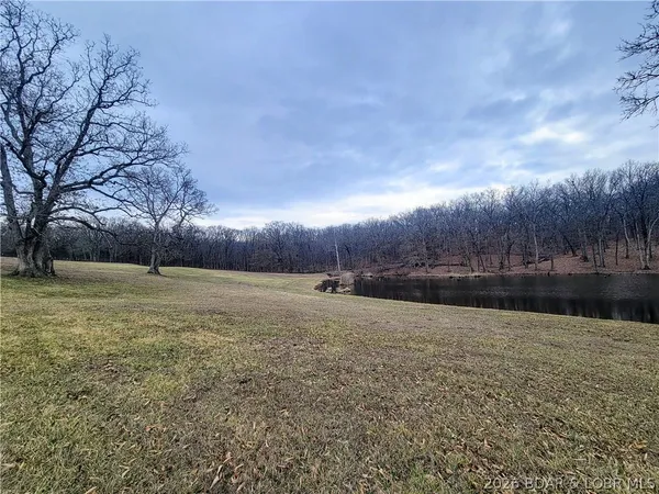 $595,000 | Undisclosed Address, Versailles, MO 65084