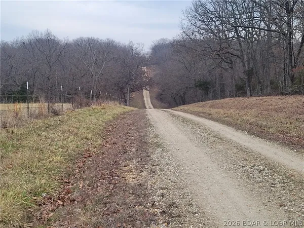 $595,000 | Undisclosed Address, Versailles, MO 65084