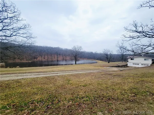 $595,000 | Undisclosed Address, Versailles, MO 65084