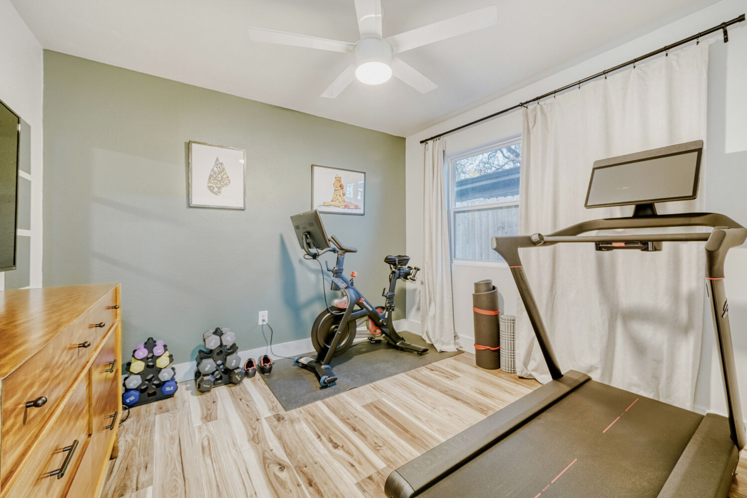 5313 Downs Drive Austin, TX 78721 - Photo 17 of 21 a view of a room with gym equipment