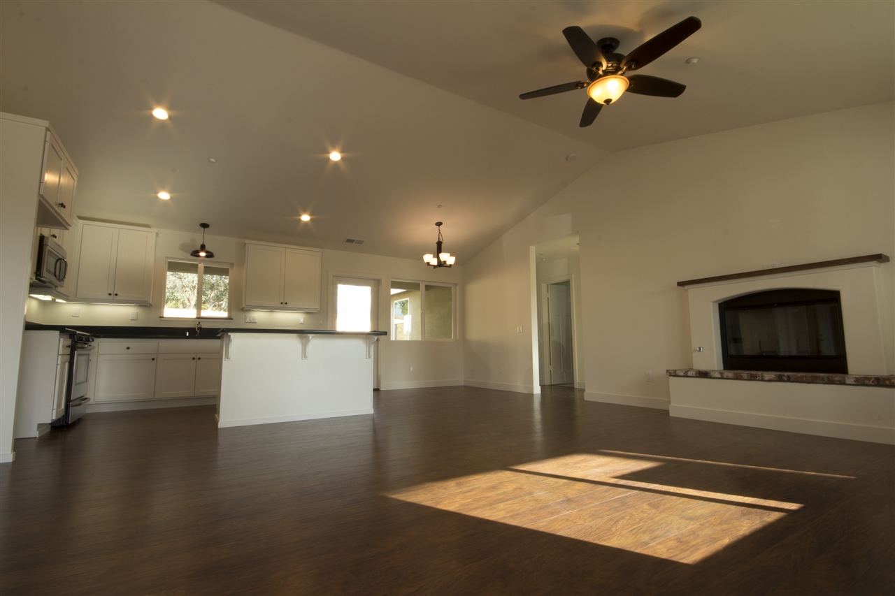 1306 Rees Road Escondido, CA 92026 - Photo 3 of 21