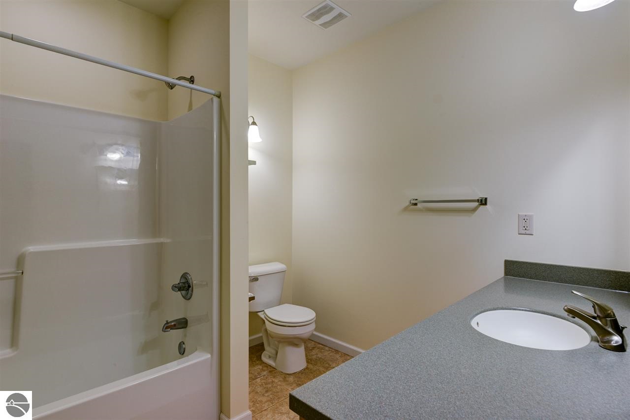 8104 Bennett Road Williamsburg, MI 49690 - Photo 29 of 70 1795315-28.JPG