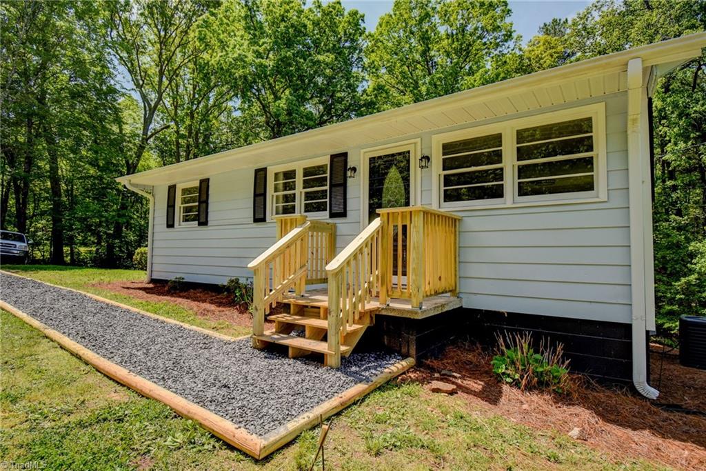 170 Poppy Road Madison, NC 27025 - Photo 4 of 36