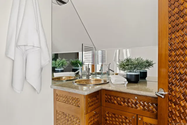 a view of livingroom with elevator