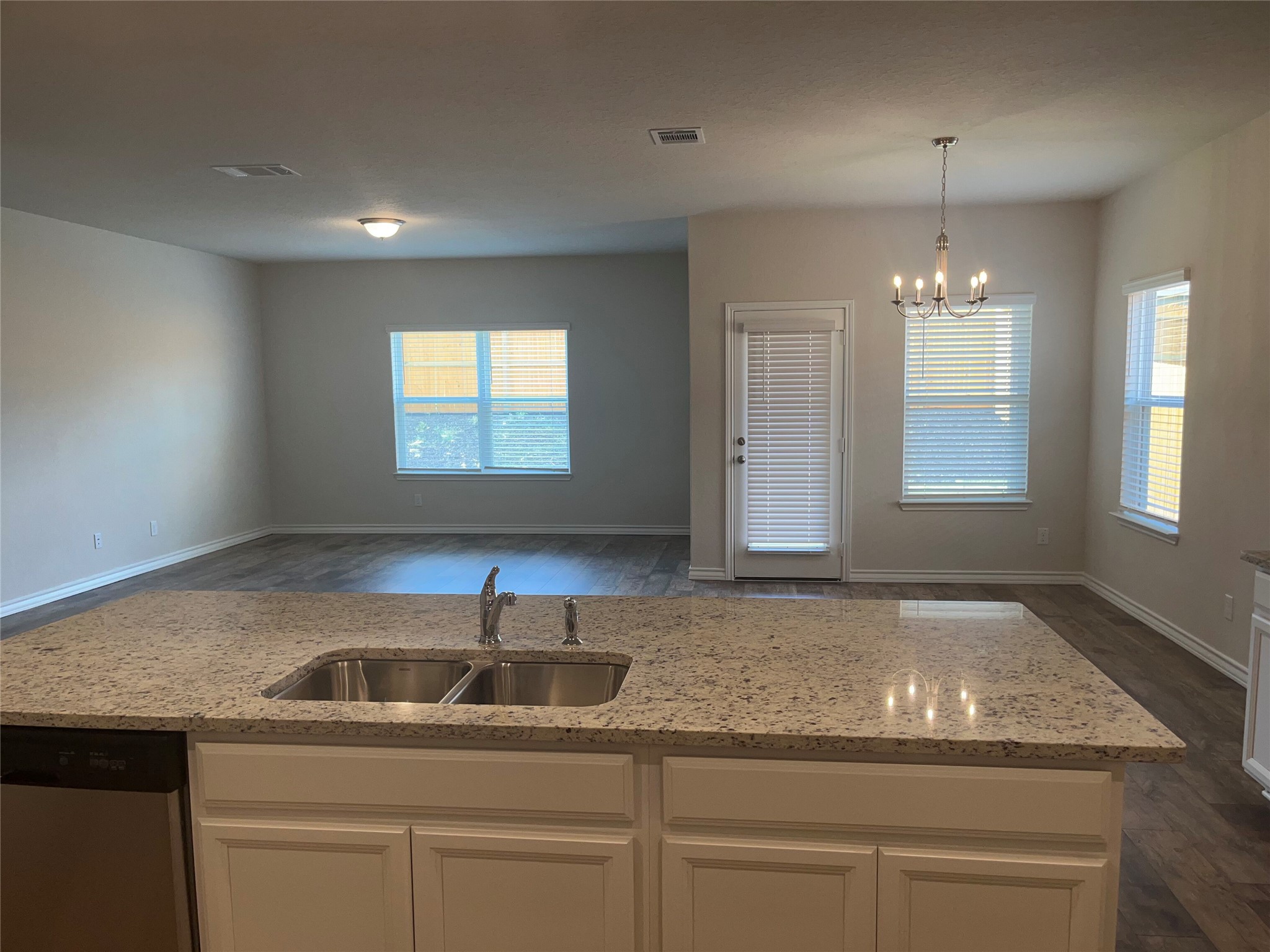 445 Blue Stem Road New Braunfels, TX 78130 - Photo 7 of 33 Gallery Image 7