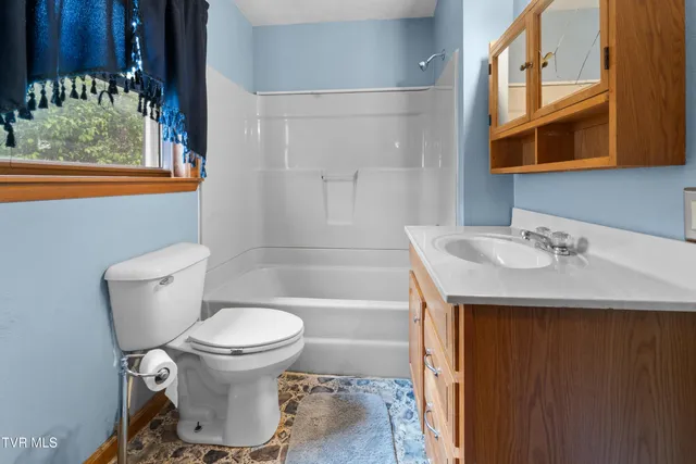 $159,000 | 13390 Glenbrook Avenue, Meadowview, VA 24361