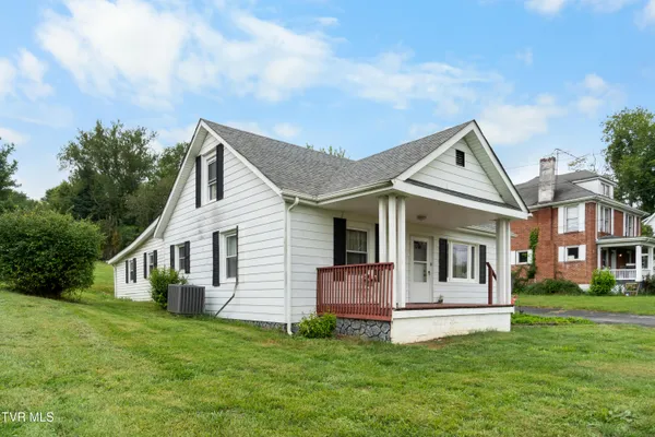 $159,000 | 13390 Glenbrook Avenue, Meadowview, VA 24361