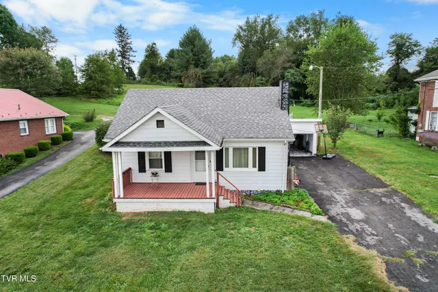 $159,000 | 13390 Glenbrook Avenue, Meadowview, VA 24361