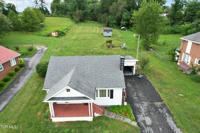 $159,000 | 13390 Glenbrook Avenue, Meadowview, VA 24361