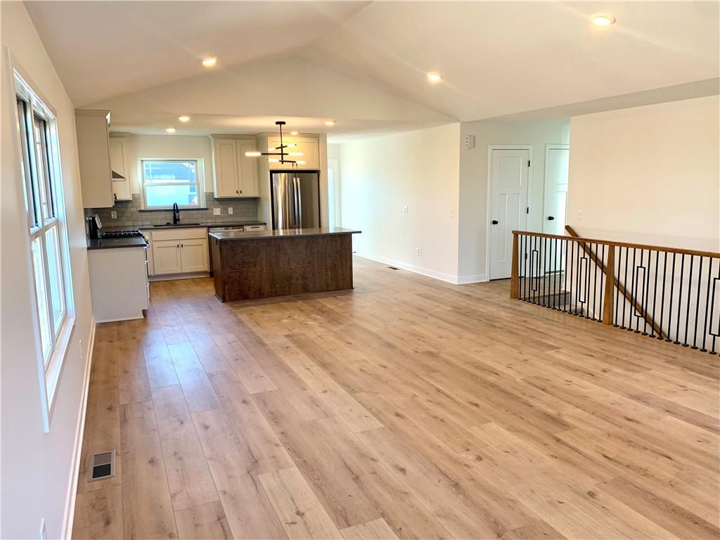 2701 Meadow Ridge Drive St. Joseph, MO 64504 - Photo 11 of 46