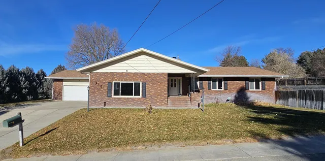 $350,000 | 918 East 27th Avenue, Torrington, WY 82240