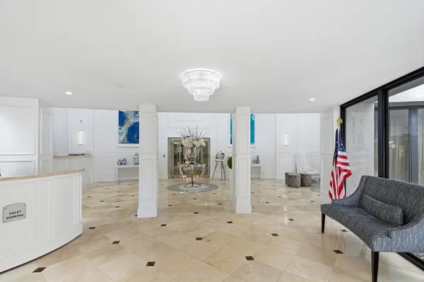 $4,250 | 4740 South Ocean Boulevard, Unit 315A, Highland Beach, FL 33487