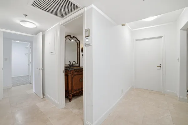 $4,250 | 4740 South Ocean Boulevard, Unit 315A, Highland Beach, FL 33487