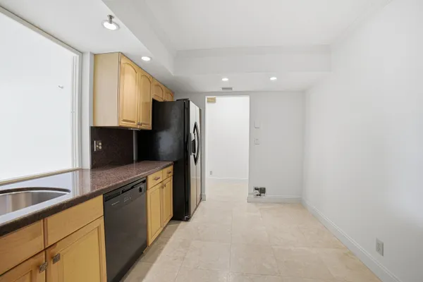 $4,250 | 4740 South Ocean Boulevard, Unit 315A, Highland Beach, FL 33487