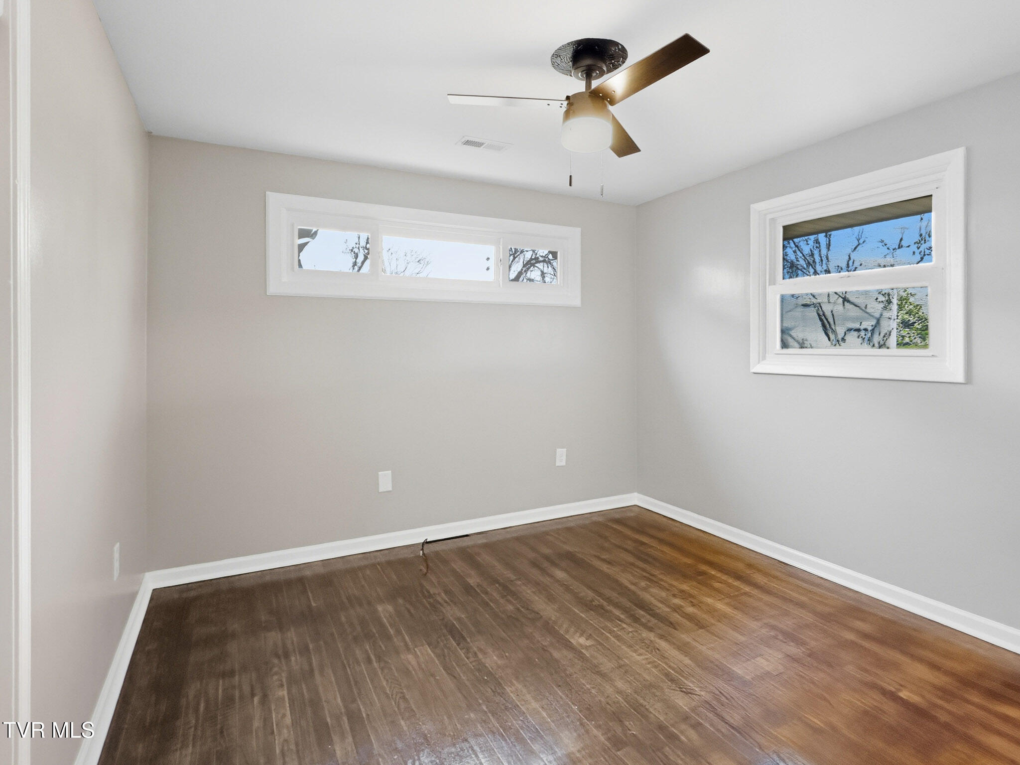 813 Morison Avenue Kingsport, TN 37660 - Photo 15 of 38 IMG_6727