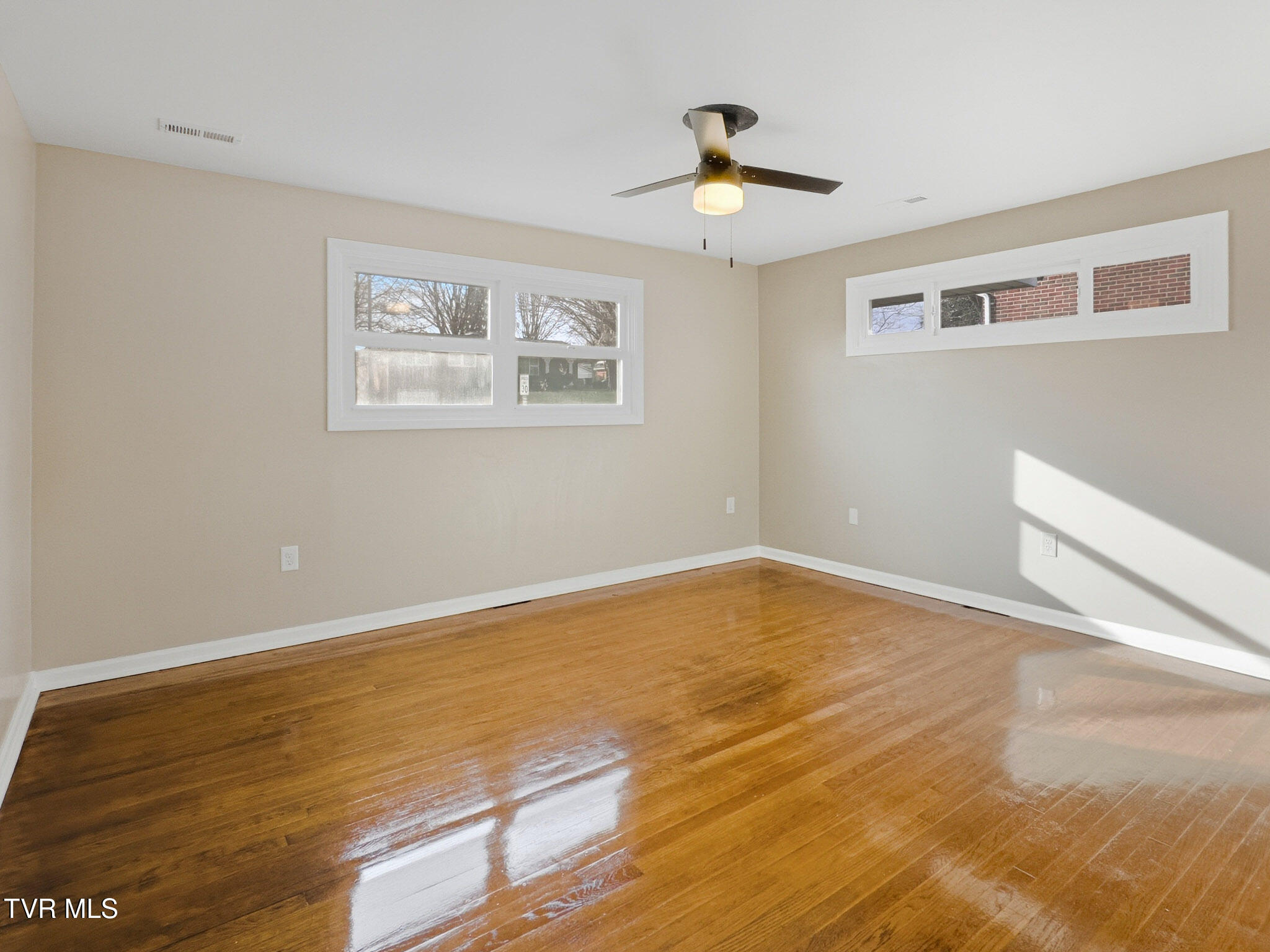 813 Morison Avenue Kingsport, TN 37660 - Photo 20 of 38 IMG_6732