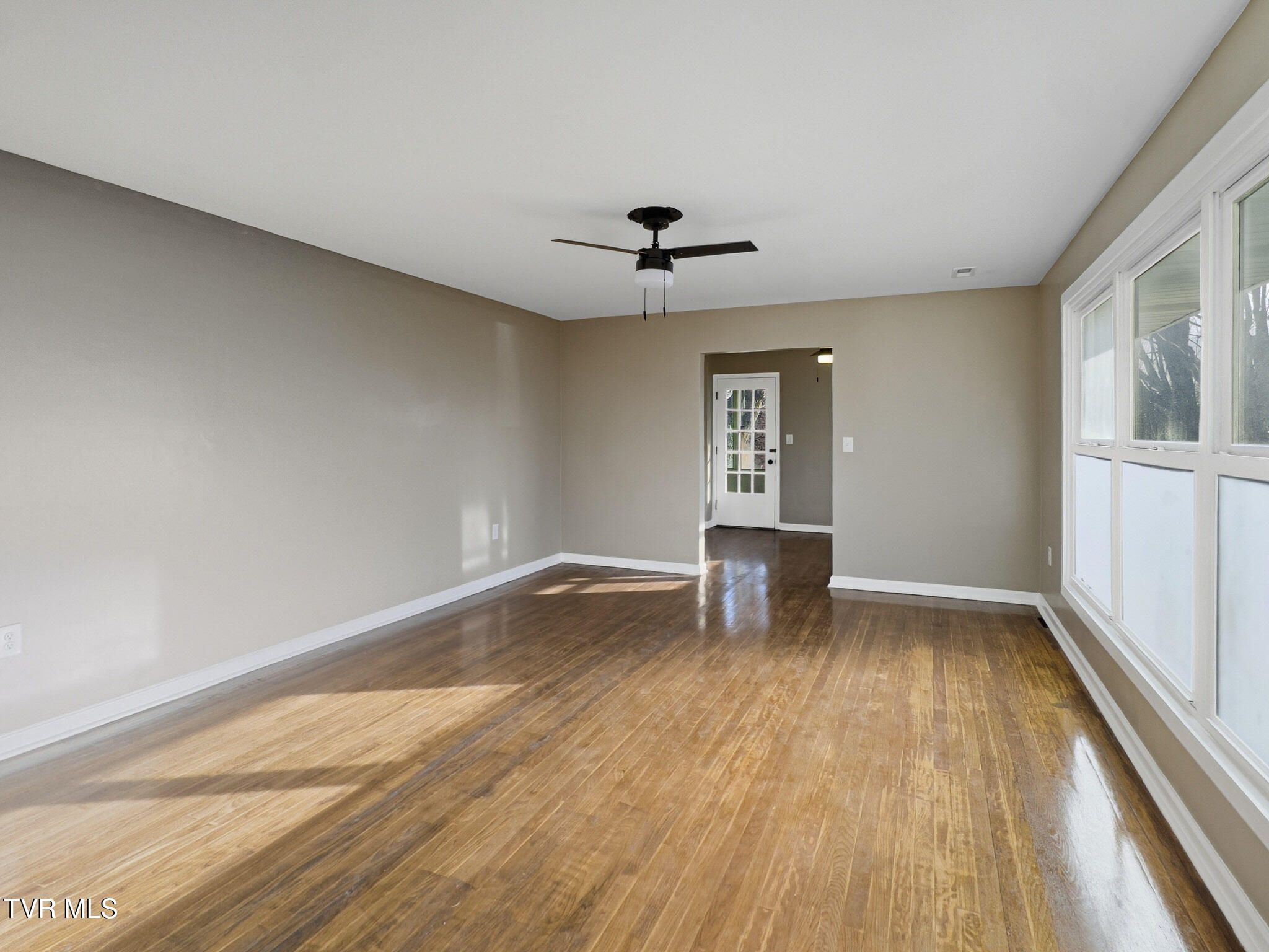 813 Morison Avenue Kingsport, TN 37660 - Photo 23 of 38 IMG_6735