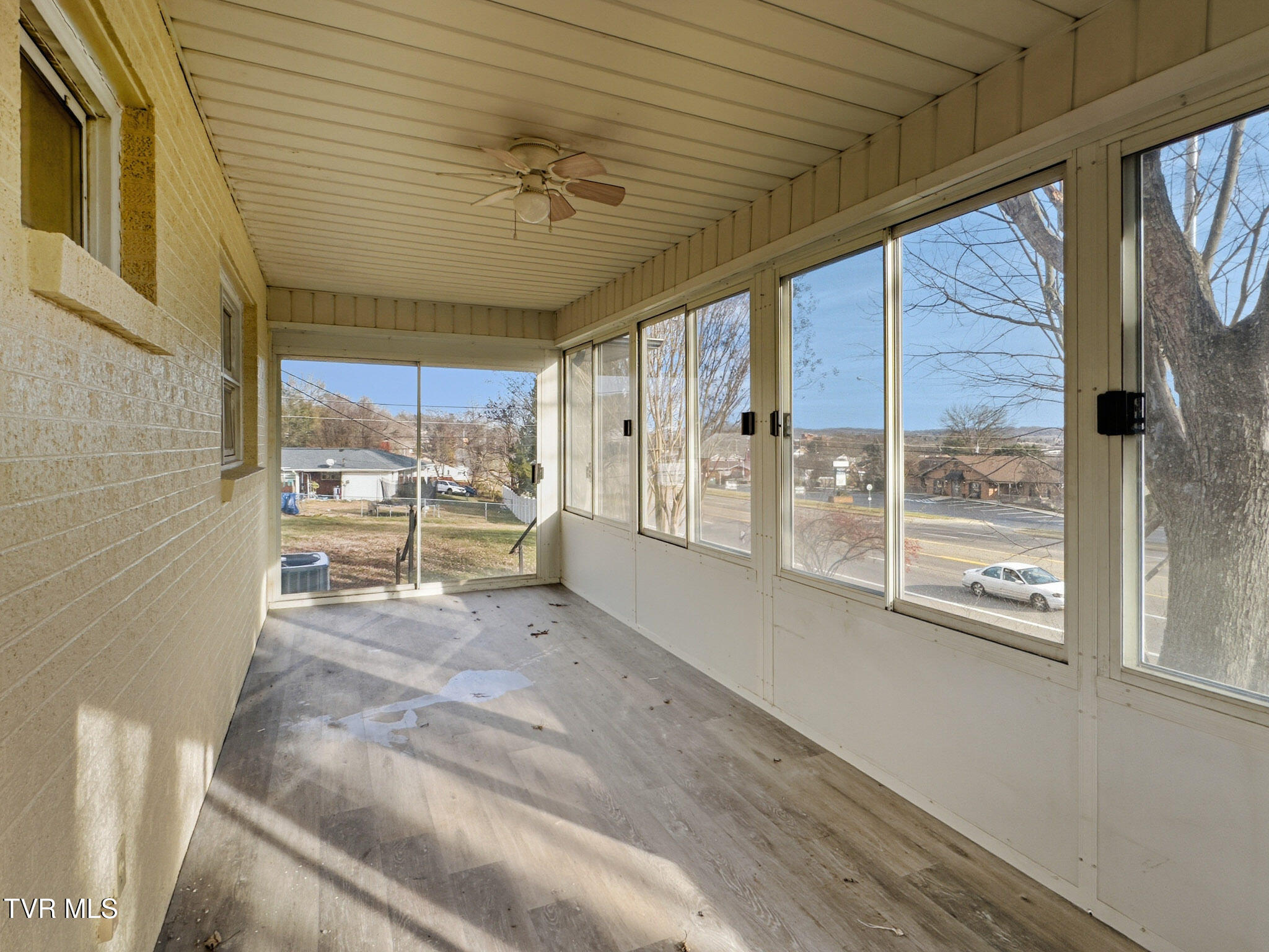 813 Morison Avenue Kingsport, TN 37660 - Photo 26 of 38 IMG_6738