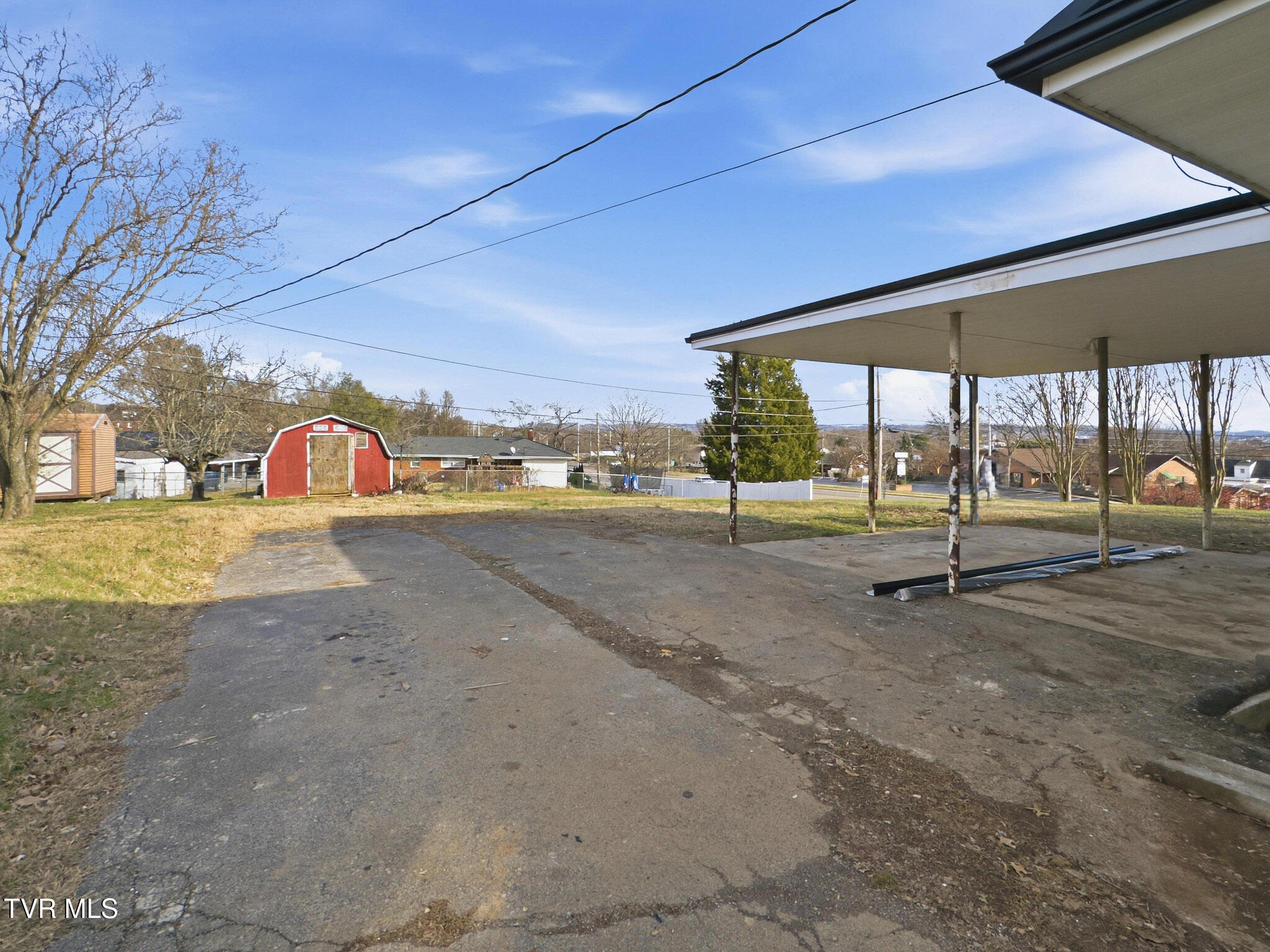 813 Morison Avenue Kingsport, TN 37660 - Photo 5 of 38 IMG_6716_autoremove_11727409