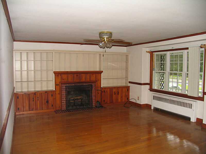 407 Smithfield Road North Smithfield, RI 02896 - Photo 5 of 13 Living Room.