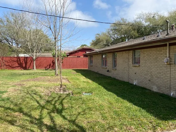 $225,000 | 514 Green Avenue, Palacios, TX 77465