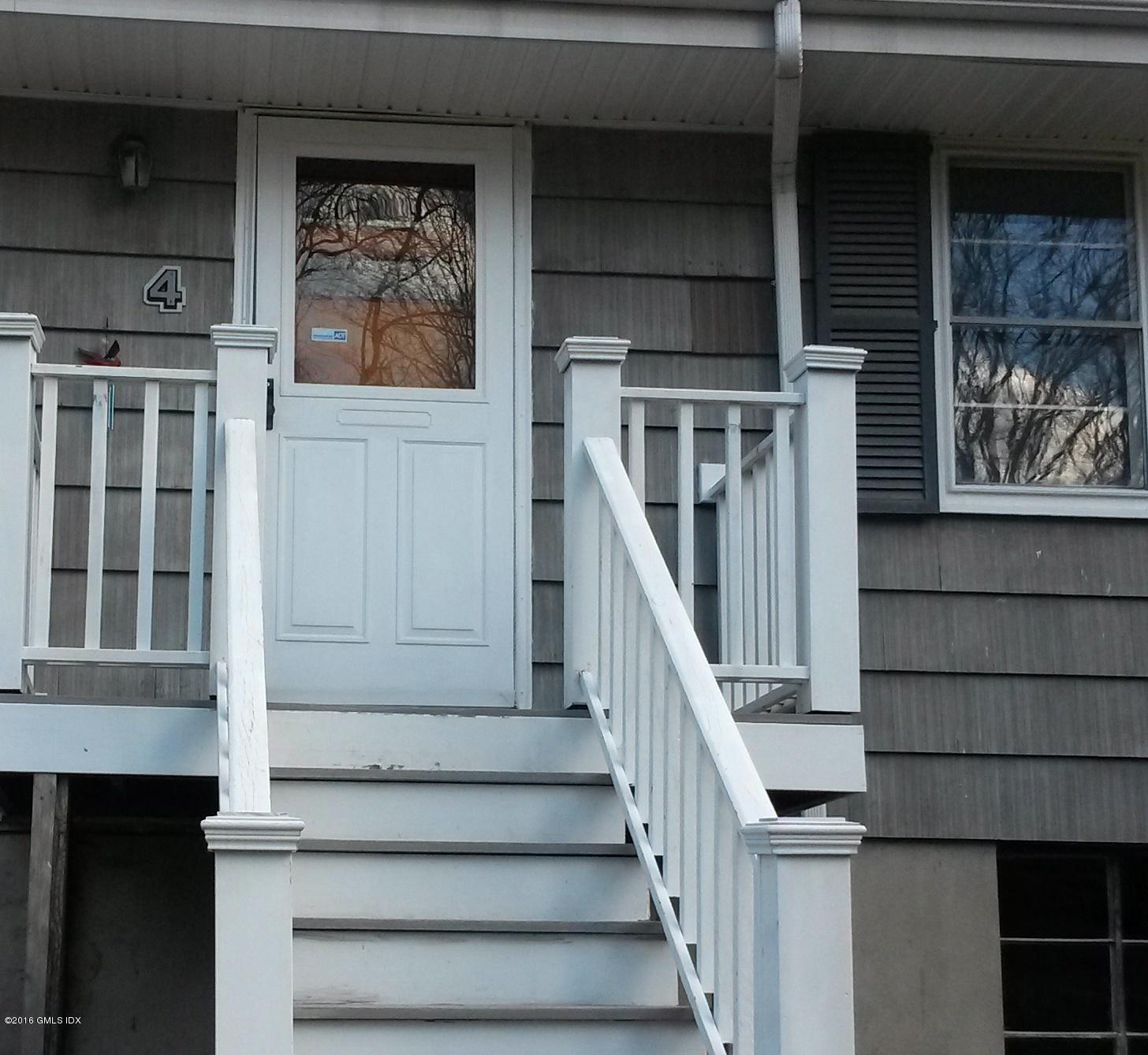 4 Apple Tree Lane Riverside, CT 06878 - Photo 3 of 7 front door