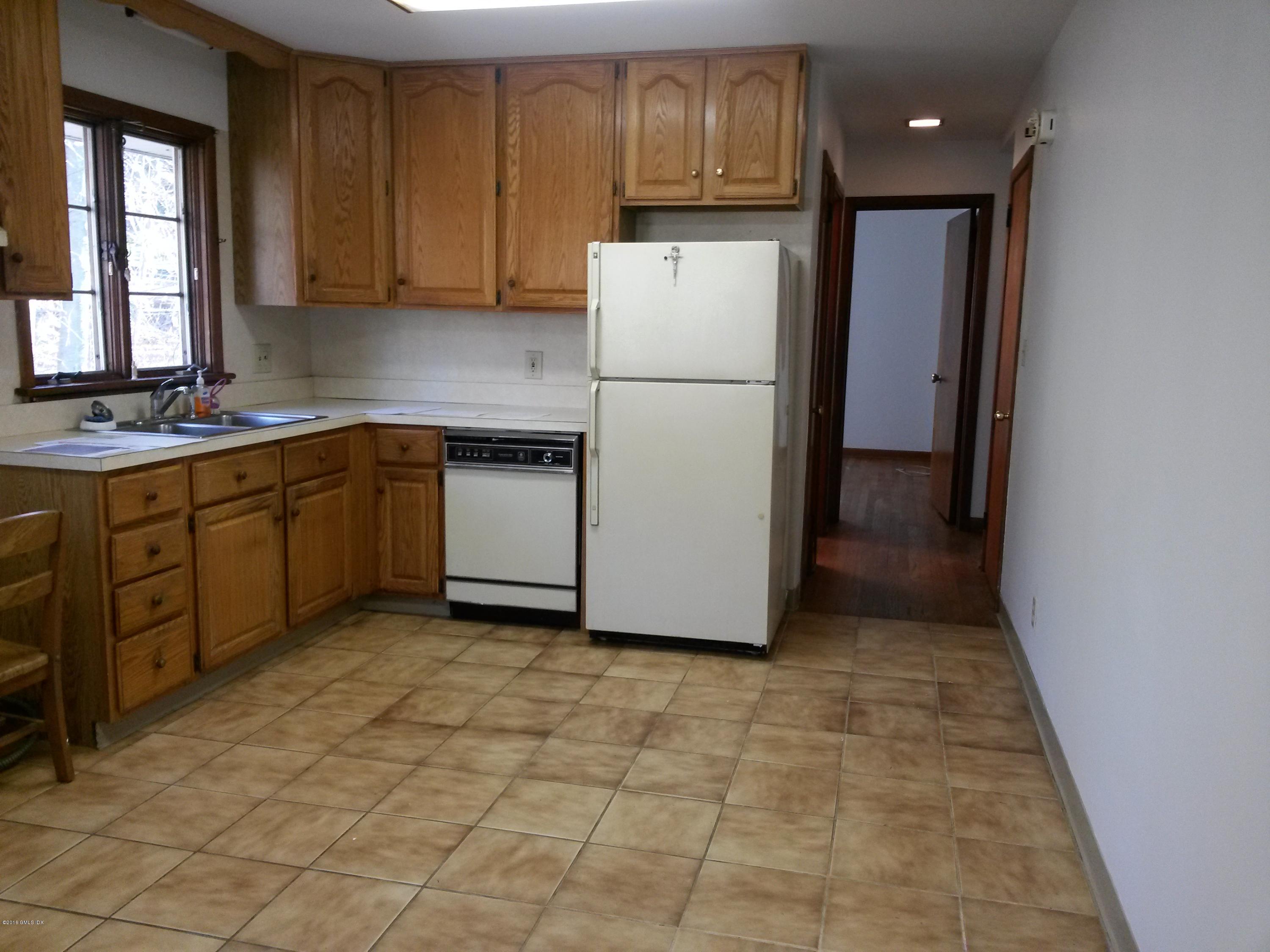 4 Apple Tree Lane Riverside, CT 06878 - Photo 7 of 7 20160103_143308