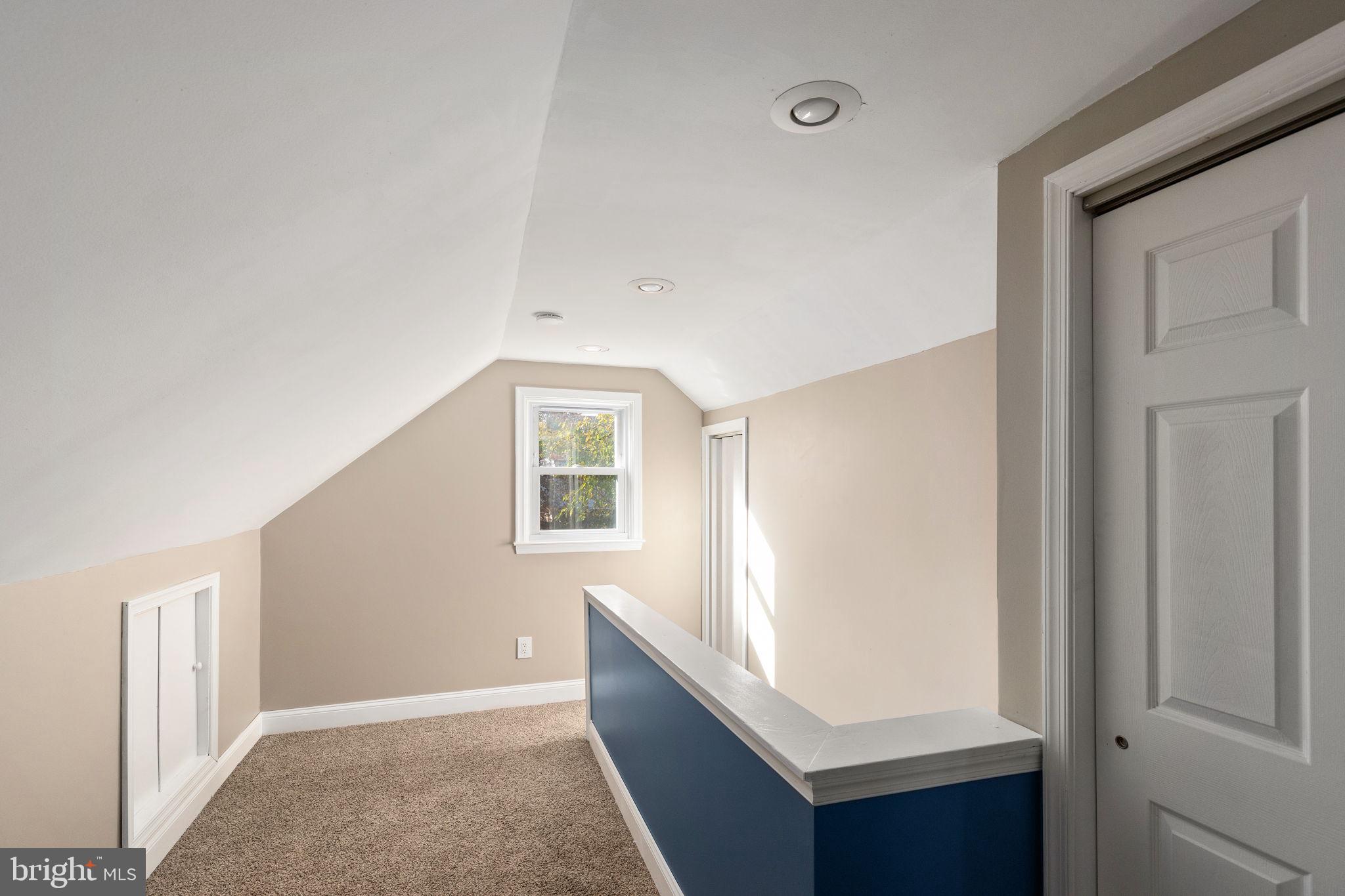 2613 Linwood Road Baltimore, MD 21234 - Photo 21 of 37 Guest Sitting room