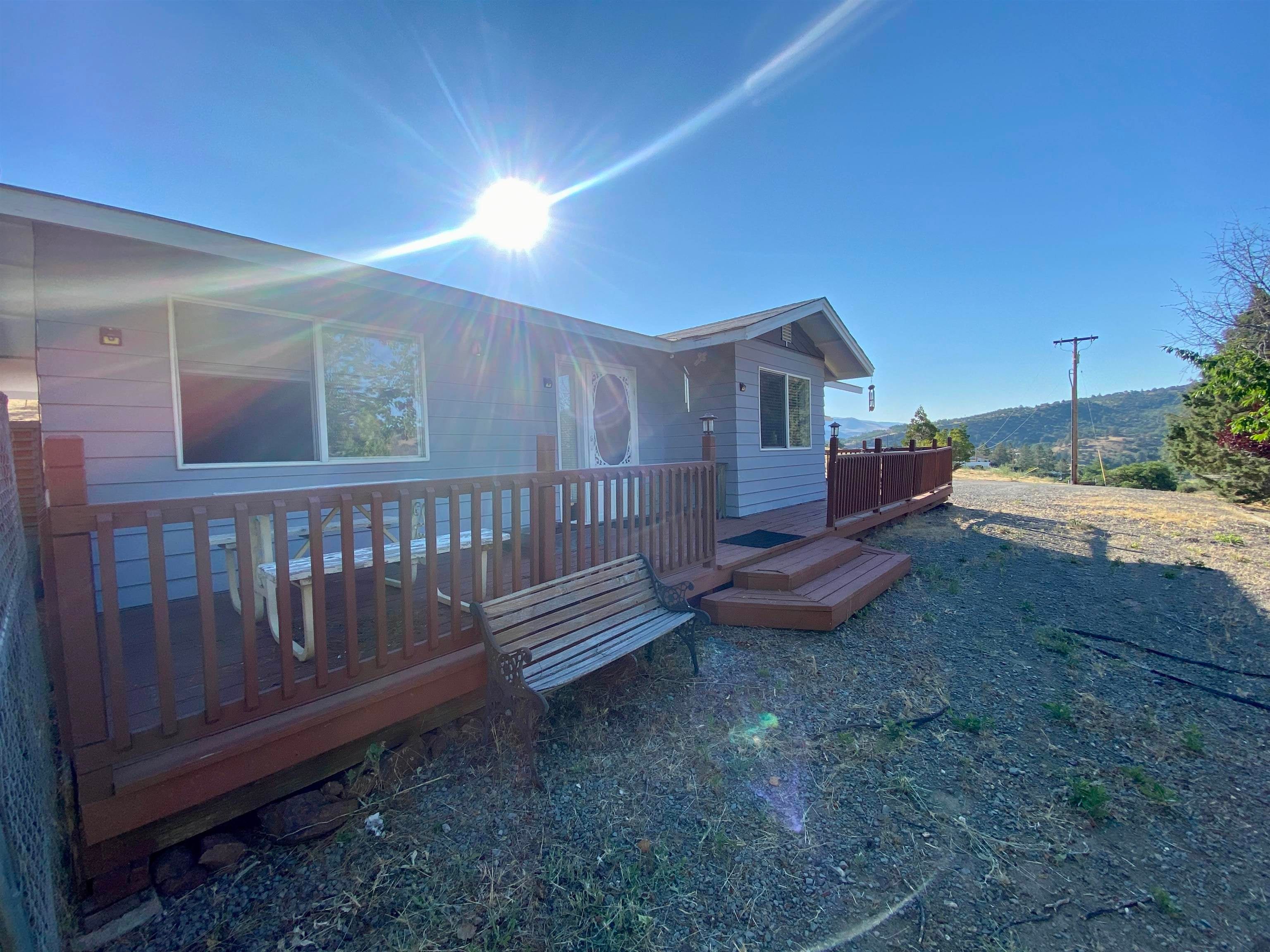 15038 Salmon Road Hornbrook, CA 96044 - Photo 6 of 16 Gallery Image 6