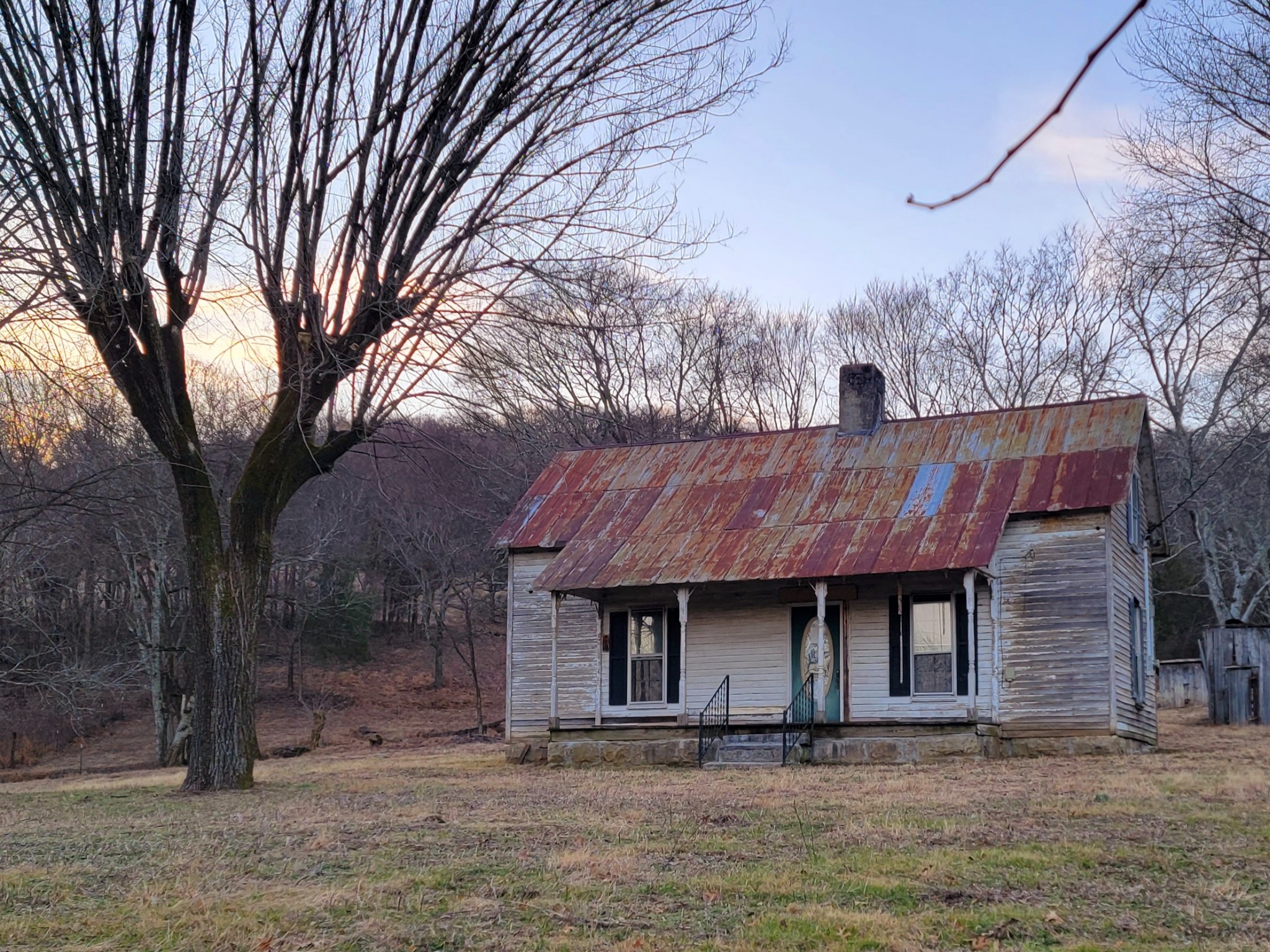 135 Lock 7 Lane Carthage, TN 37030 - Photo 1 of 19 a front view of a house with garden