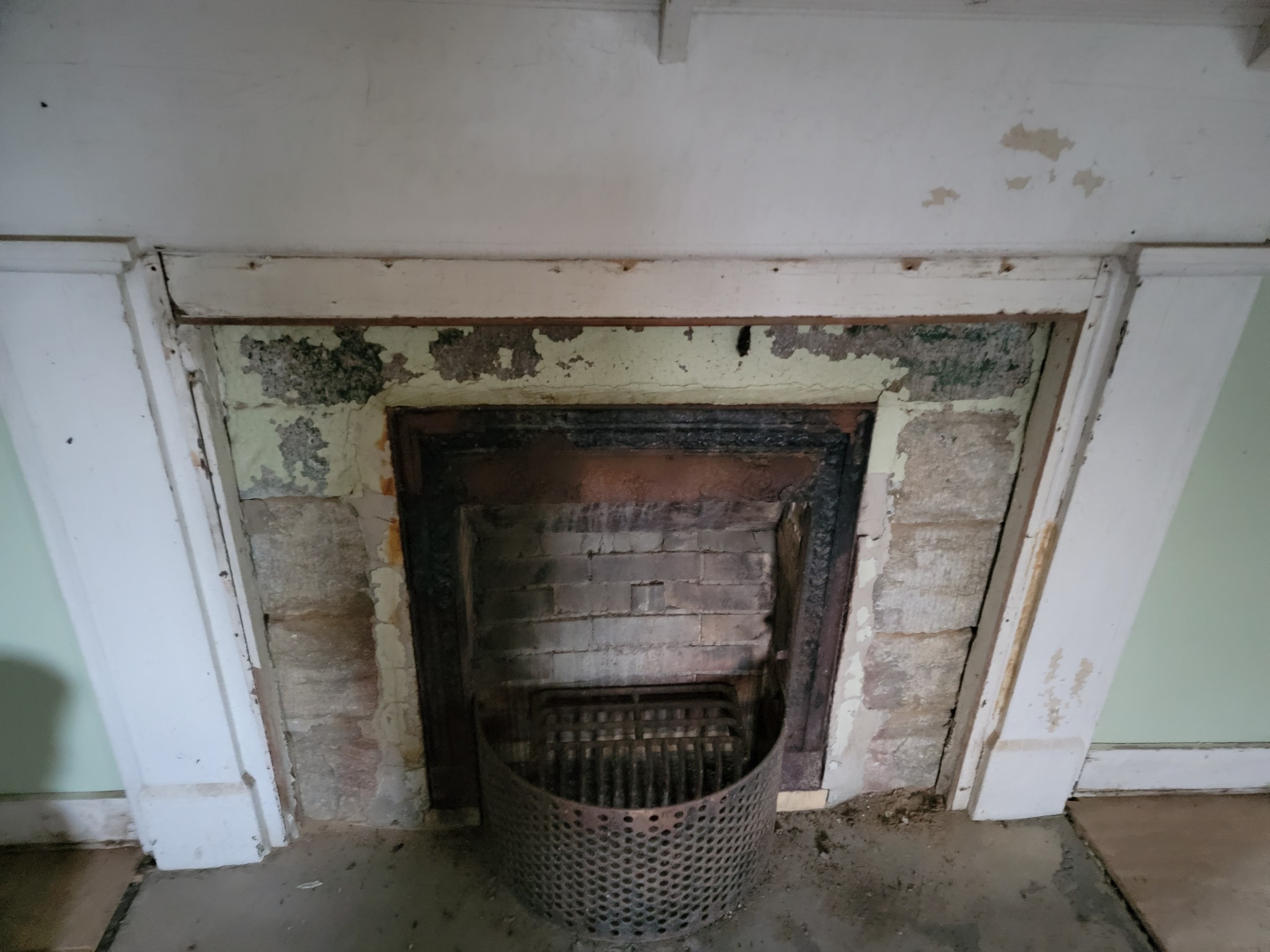 135 Lock 7 Lane Carthage, TN 37030 - Photo 12 of 19 a close view of a fireplace